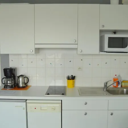 Appartement Le Pouliguen, 1 Piece, 4 Personnes - Fr-1-392-85 Le Pouliguen
